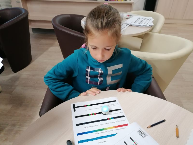 Výuka IT ve 4. A - ozoboti